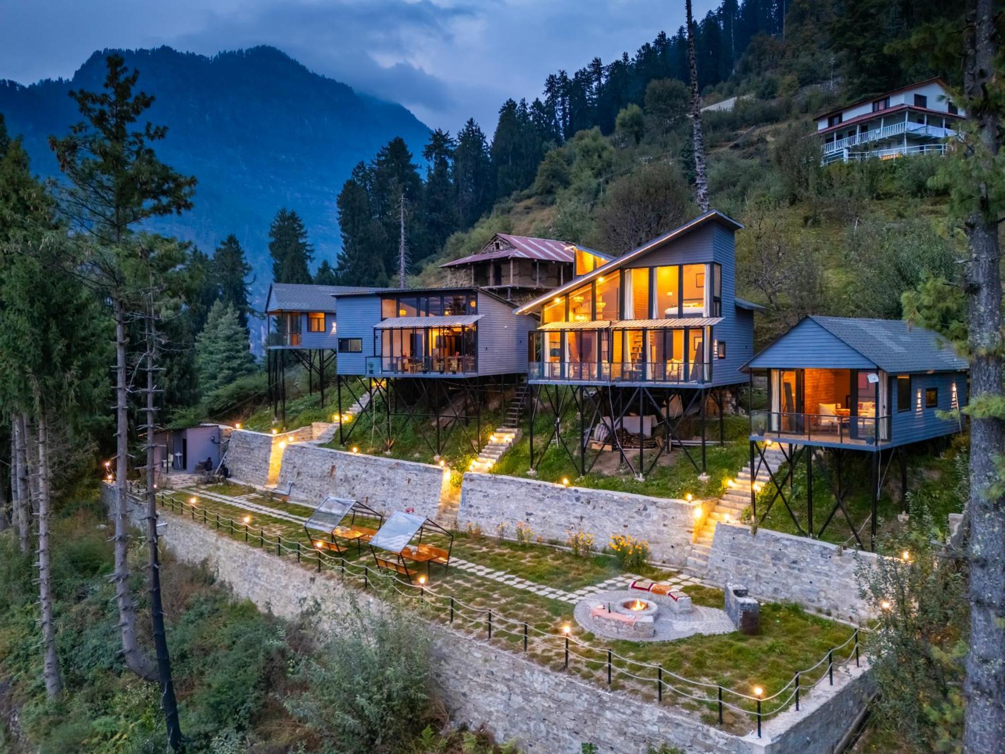 Montane Chalet , Sethan Manāli Kültér fotó