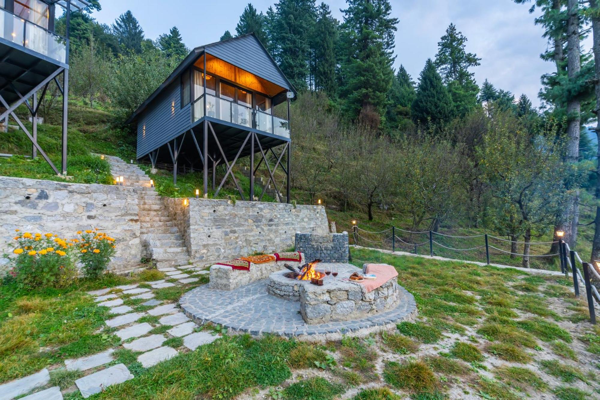 Montane Chalet , Sethan Manāli Kültér fotó