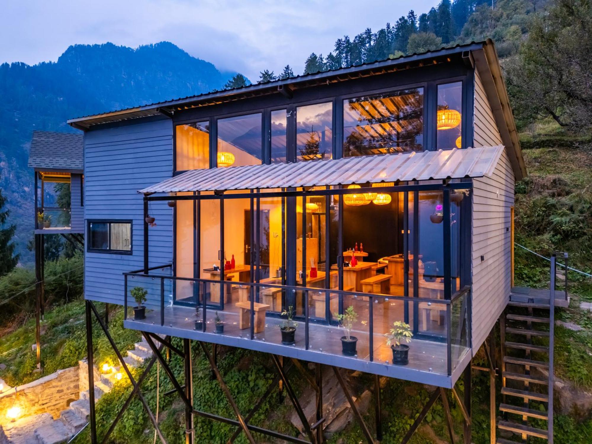 Montane Chalet , Sethan Manāli Kültér fotó