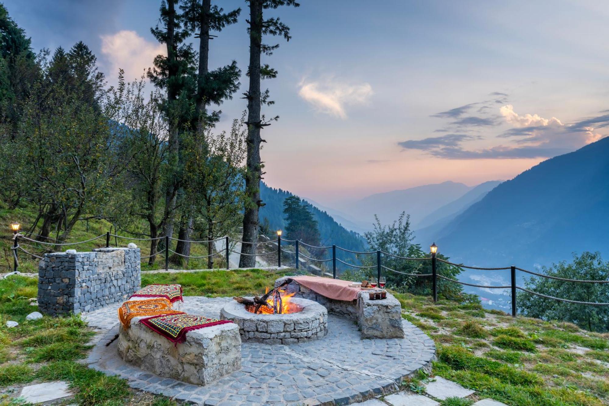 Montane Chalet , Sethan Manāli Kültér fotó